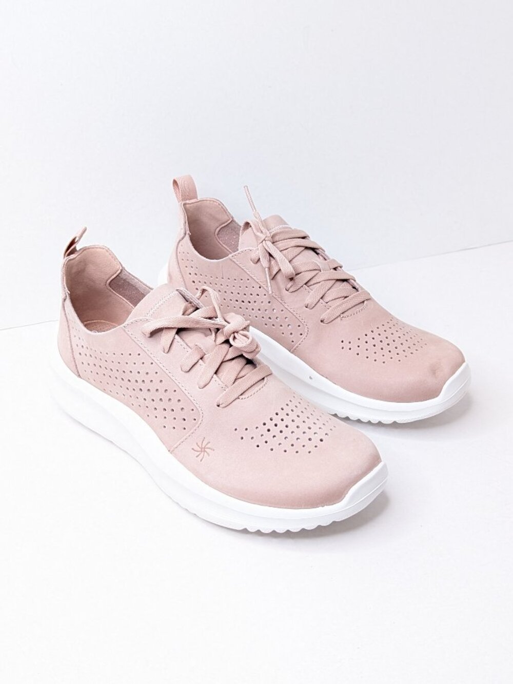 Clarks Solevana Style Sporty Sneakers Light Pink Womens 10 Wide